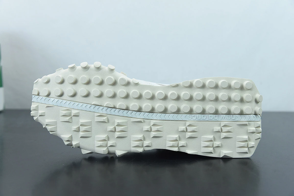 Fit Sporting Goods Casablanca X New Balance XC-72 Marshmallow/Brilliant White For Sale - Image 7