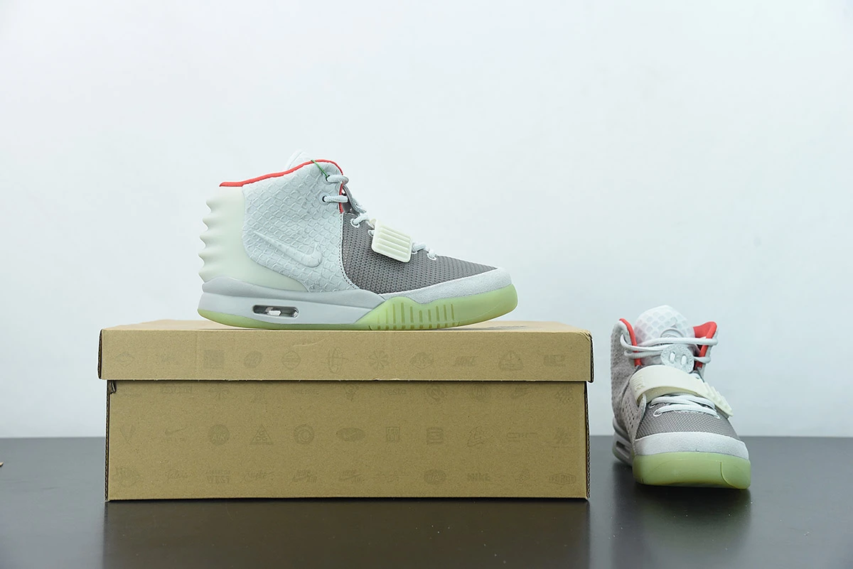 Fit Sporting Goods Nike Air Yeezy 2 Wolf Grey/Pure Platinum For Sale - Image 12