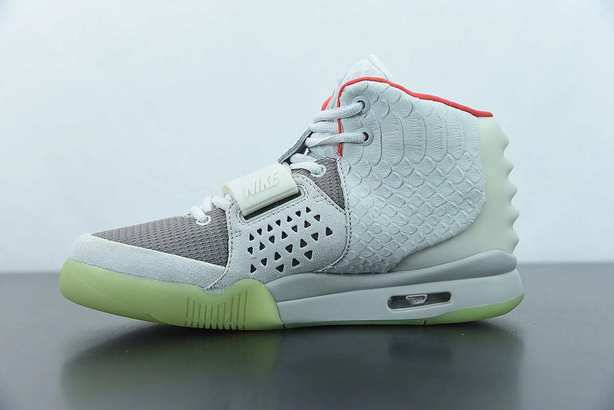 Fit Sporting Goods Nike Air Yeezy 2 Wolf Grey/Pure Platinum For Sale - Image 3