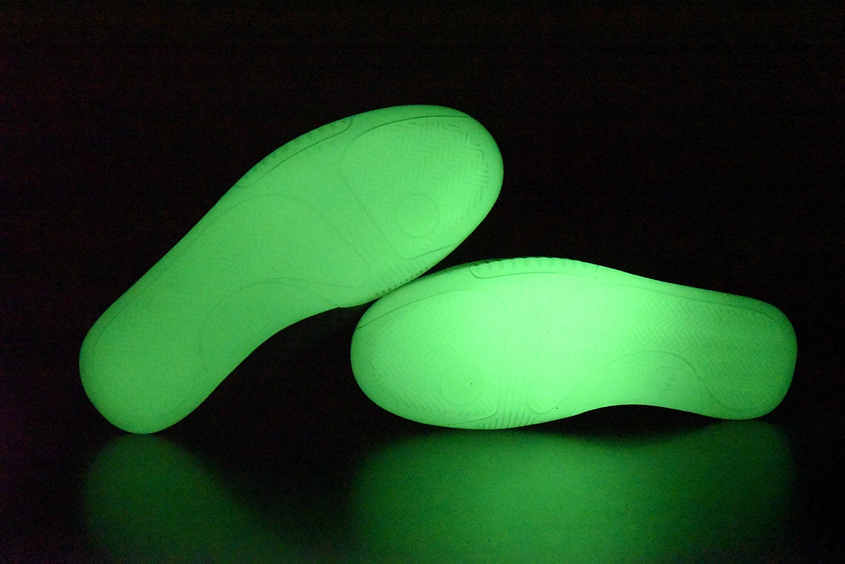 Fit Sporting Goods Nike Air Yeezy 2 Wolf Grey/Pure Platinum For Sale - Image 5