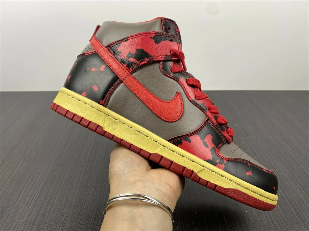 Fit Sporting Goods Nike Dunk High 1985 ‘Red Acid Wash’ DD9404-600 For Sale - Image 3