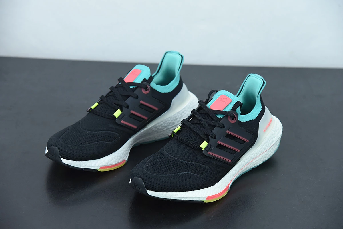 Fit Sporting Goods Adidas Ultra Boost 22 Black/Mint Green Noir/Menthe Verte For Sale - Image 6