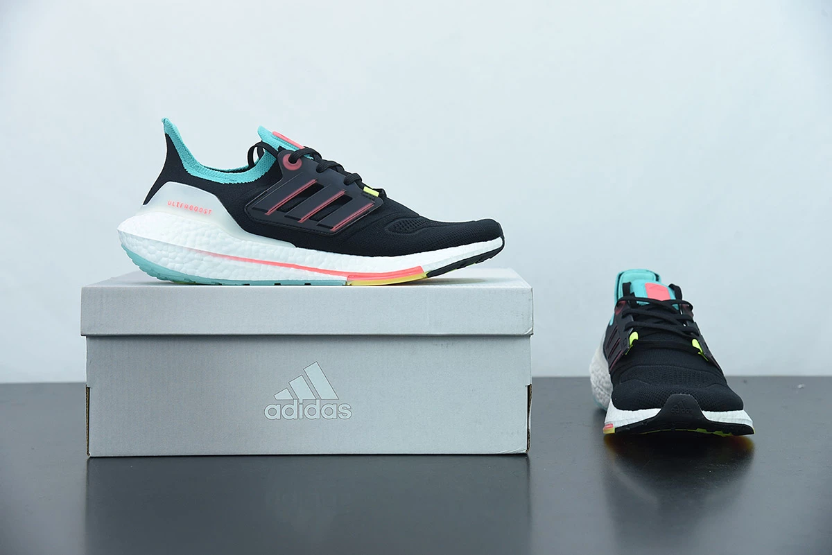 Fit Sporting Goods Adidas Ultra Boost 22 Black/Mint Green Noir/Menthe Verte For Sale - Image 10